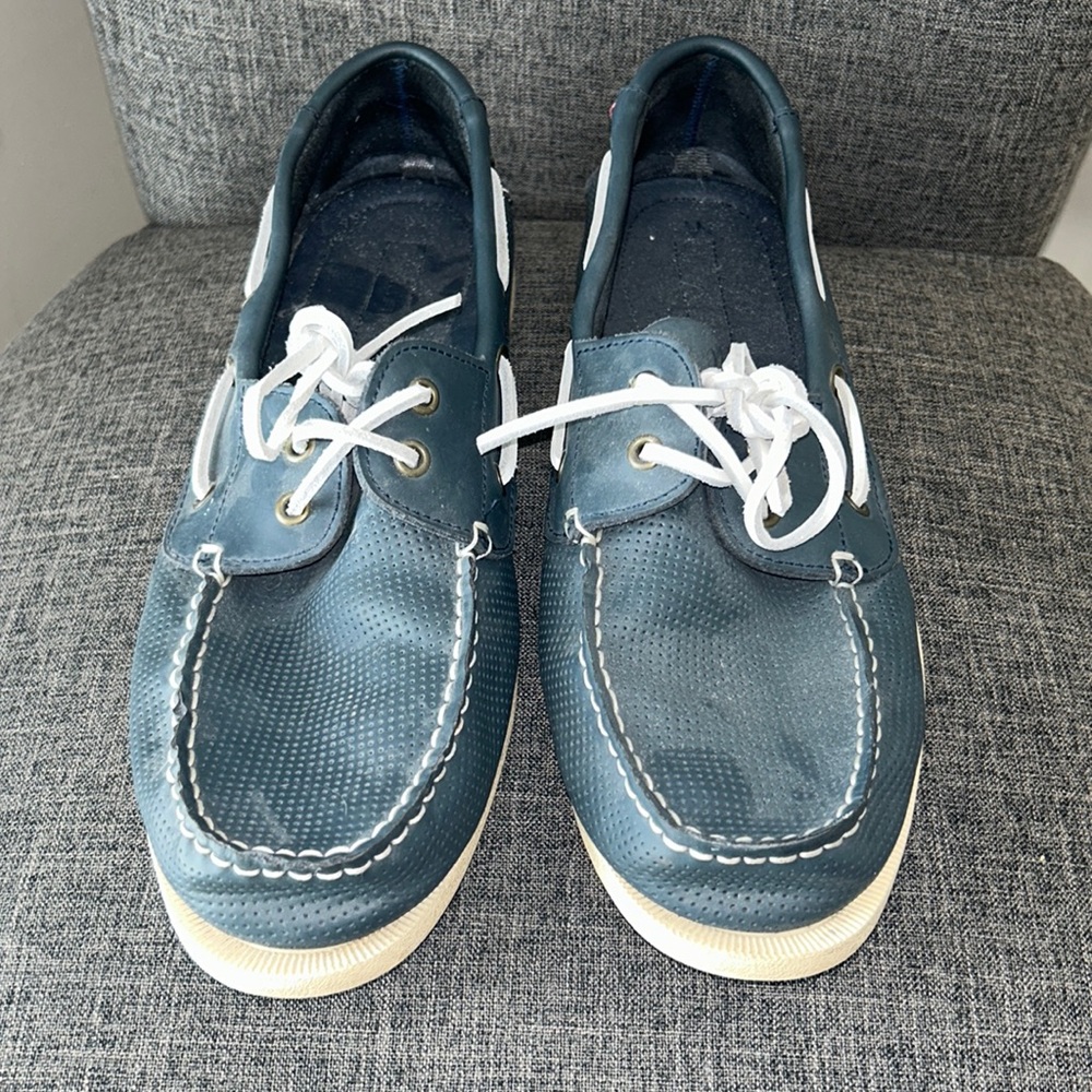 Tommy Hilfiger 11.5